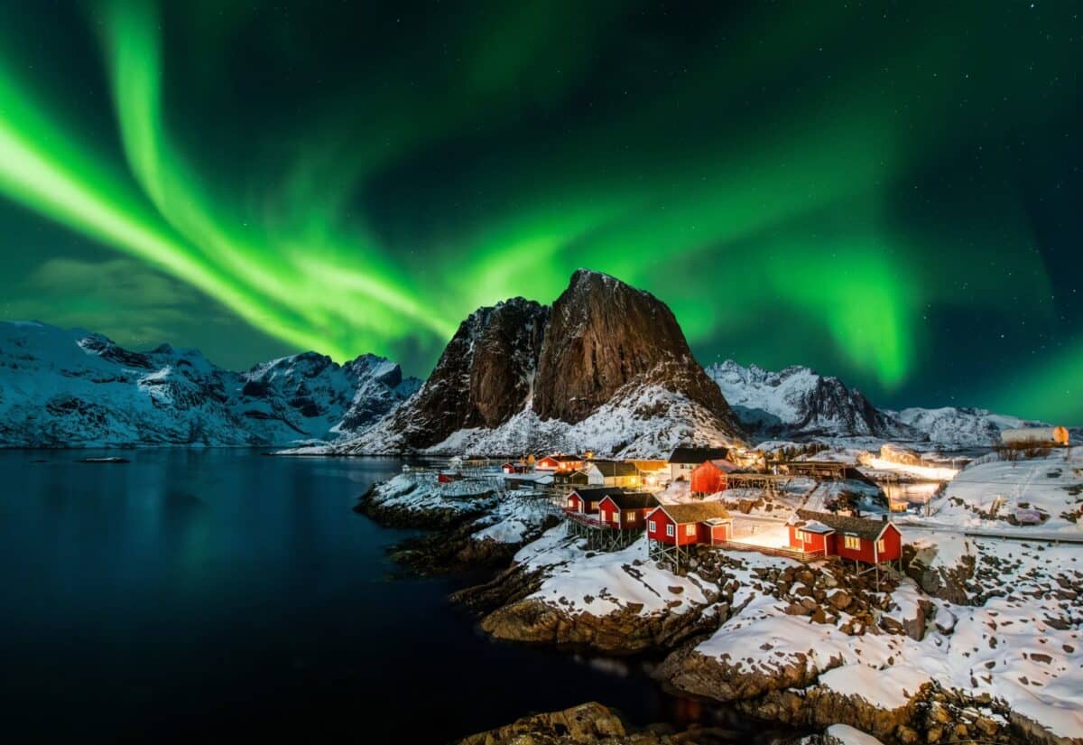 Voyage pour les Îles Lofoten pour voir les aurores boréales